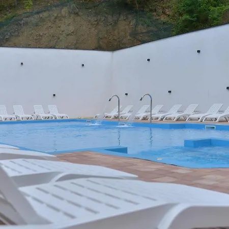 Pollock Hotel, Hotel Ribarska Banja