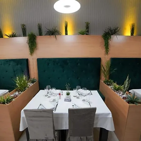 Pollock Hotel, Ribarska Banja